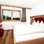 In Jochberg With Sauna & Mountain Views *