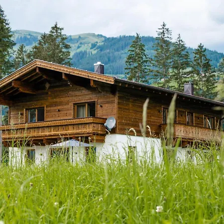 In Jochberg With Sauna & Mountain Views * Hollersbach im Pinzgau