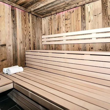 In Jochberg With Sauna & Mountain Views Холлерсбах (Пинцгау)