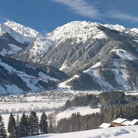 In Jochberg With Sauna & Mountain Views Шале Холлерсбах (Пинцгау)